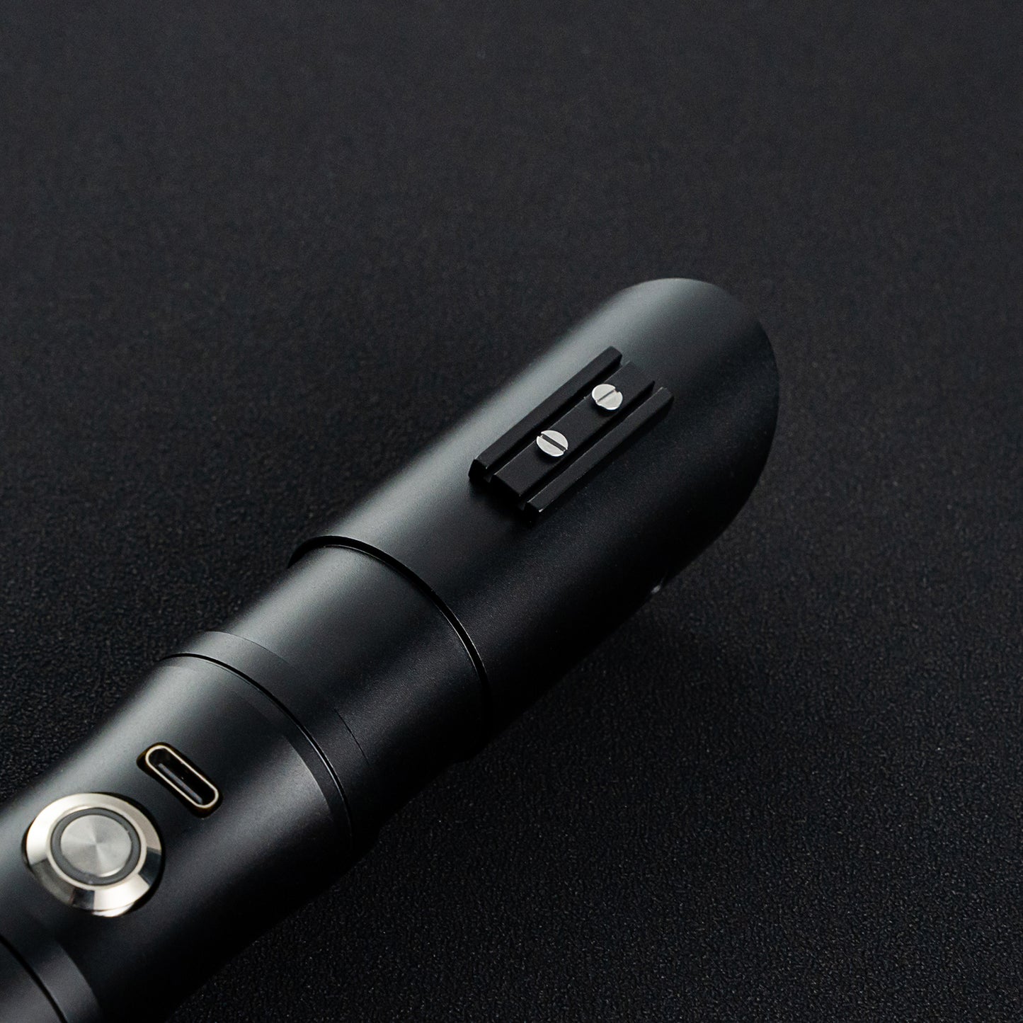 F2 The Gravel Saber: A Dueling Warrior's Lightsaber